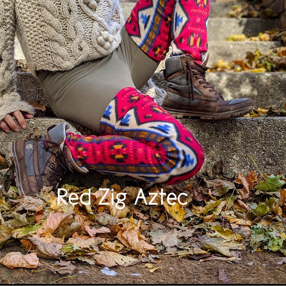 Fleece Leg Warmers and Neck Gaiter Set. - Picture 1 of 12